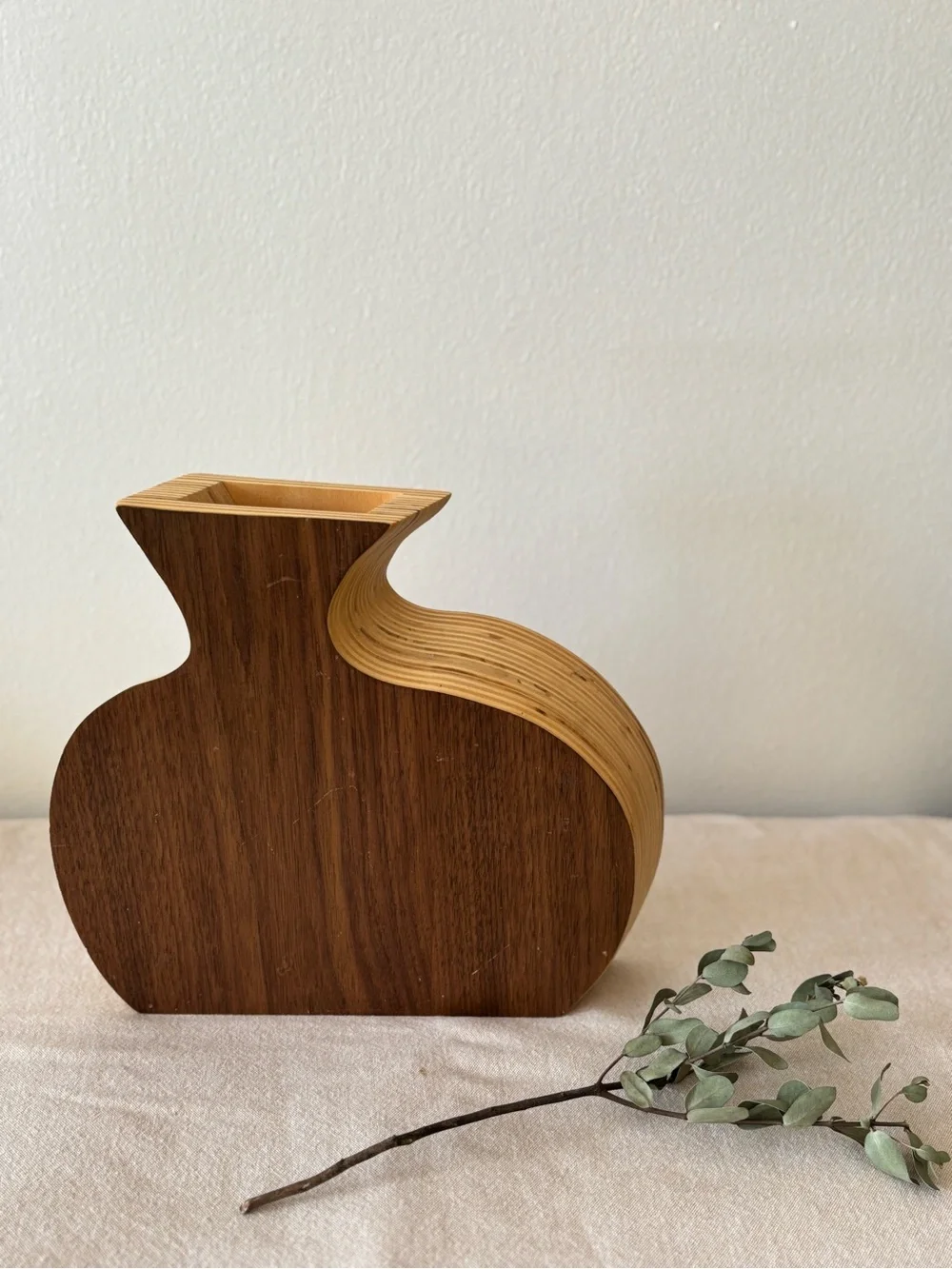 Vase Vintage Two-Tone Wood - Brown and Tan
